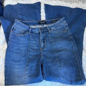Judy Blue Super Flare jeans